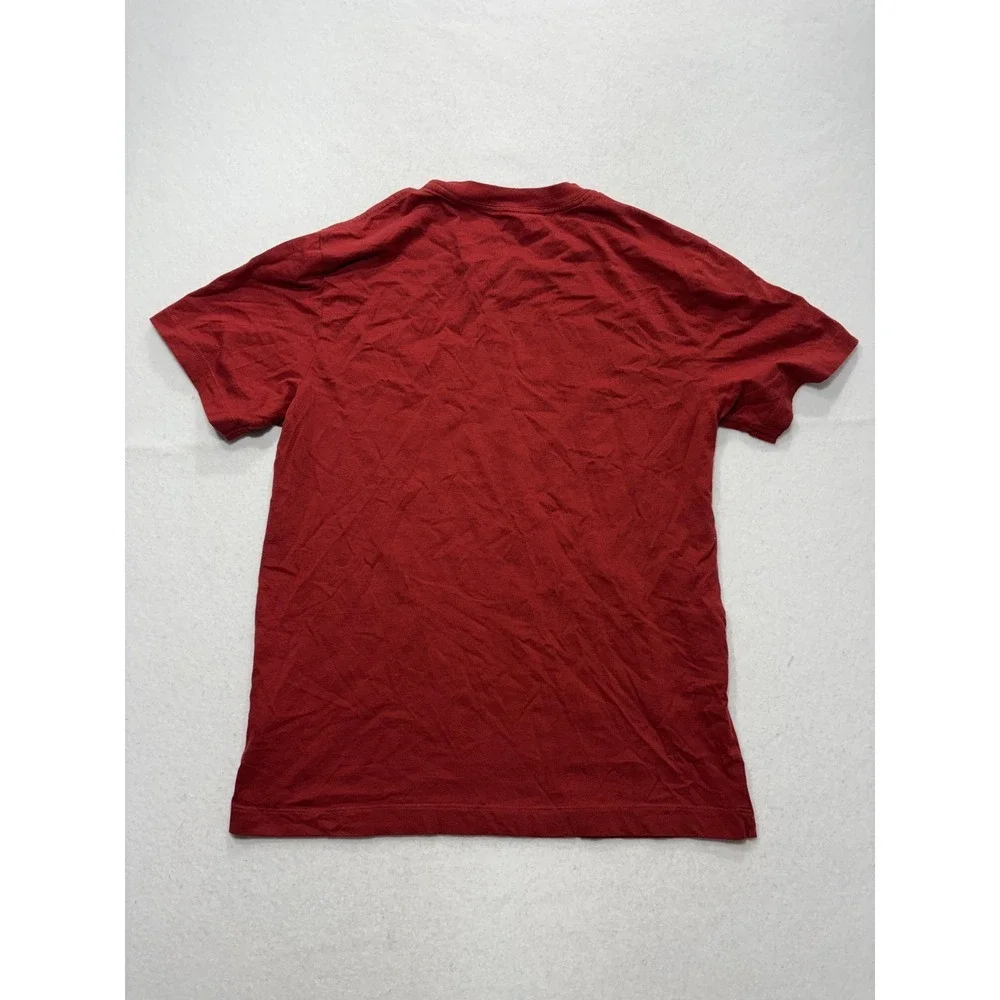 True Religion Shirt Mens Small Red Buddha Logo Graphic Tee Short Sleeve Cotton